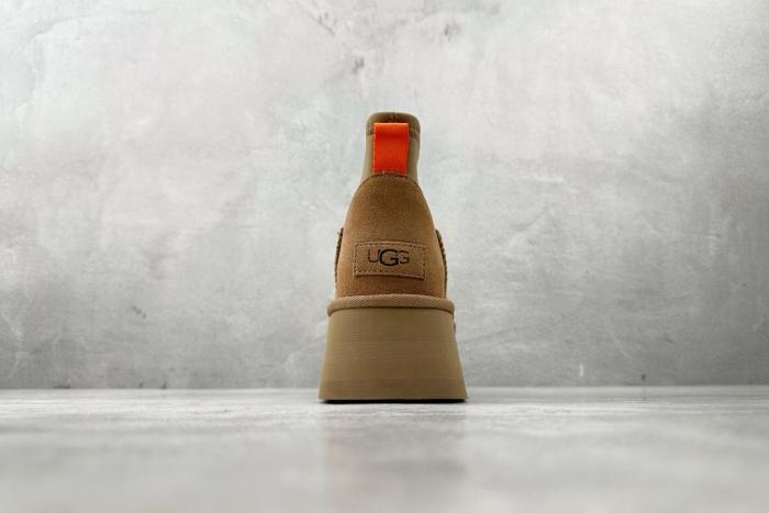 UGG Classic Mini Dipper Boot Chestnut (Women's)