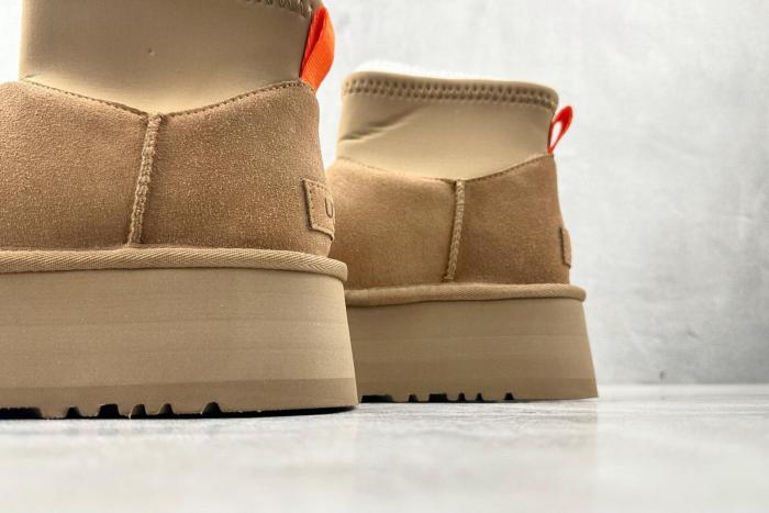 UGG Classic Mini Dipper Boot Chestnut (Women's)