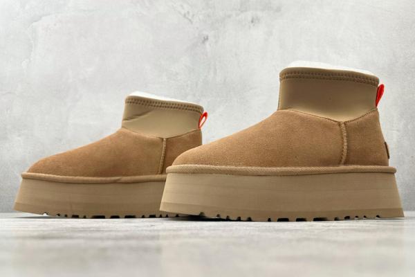 UGG Classic Mini Dipper Boot Chestnut (Women's)
