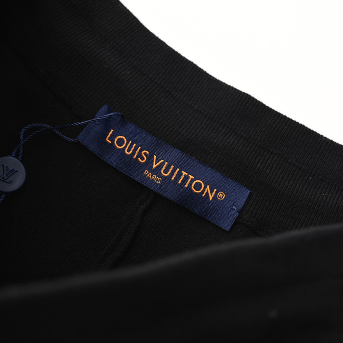  Clothes Louis Vuitton 20250922-3