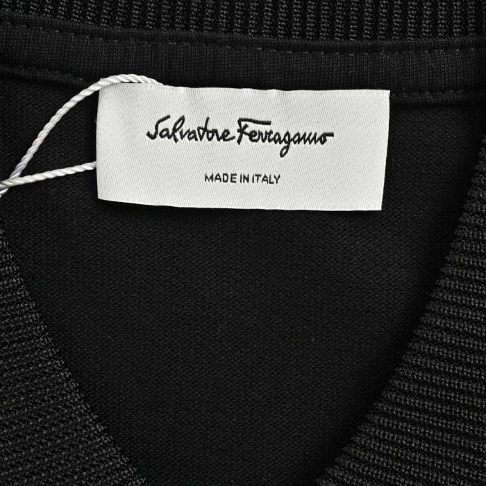 Clothes Ferragamo 202500922-1