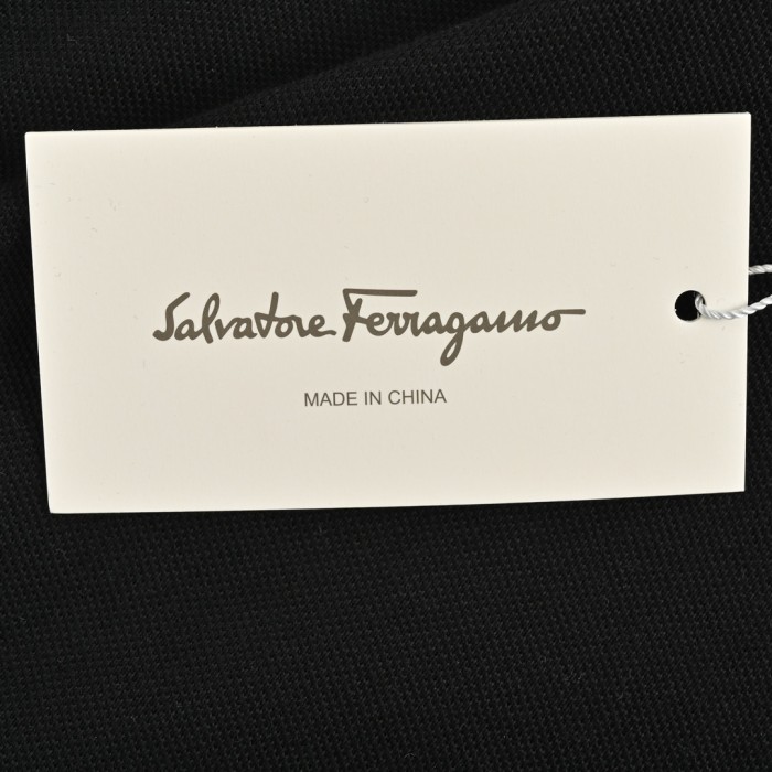 Clothes Ferragamo 202500922-1