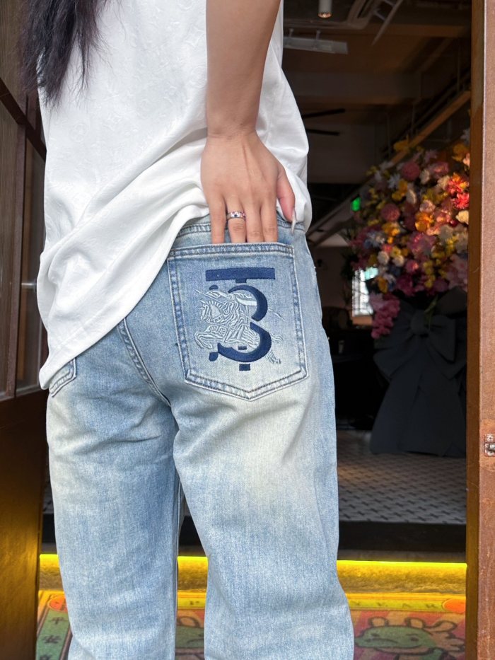  Clothes Burberry 20250922-3