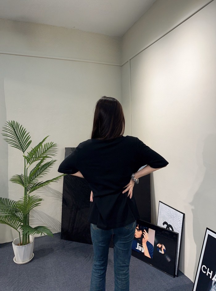 Clothes Ferragamo 202500922-1