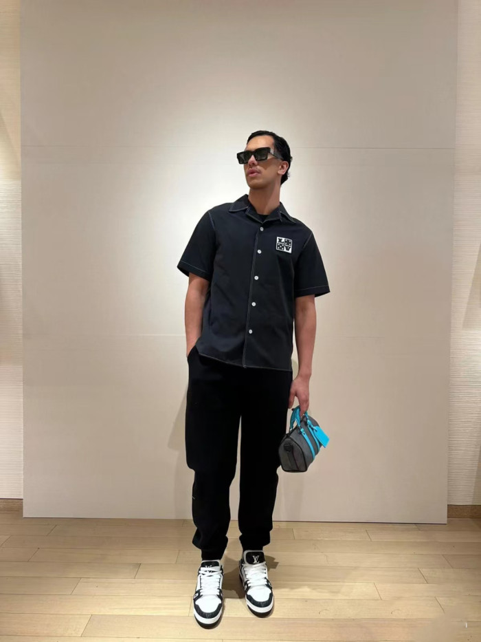  Clothes Louis Vuitton 20250922-2