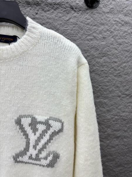 LOUIS VUITTON Sweaters White