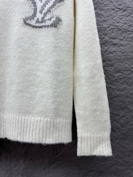 LOUIS VUITTON Sweaters White