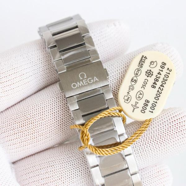 OMEGA Men's AQUA TERRA 150 Meters Watch size 41 mm