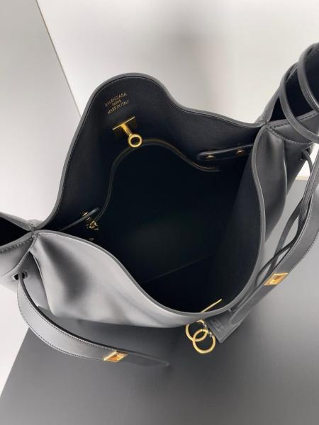 Balenciaga Bel Air Calfskin HOBO Bag Shoulder Bag Large Size Women's Black 8057582ABAV1000 size 43.9*14.9*39.8 cm