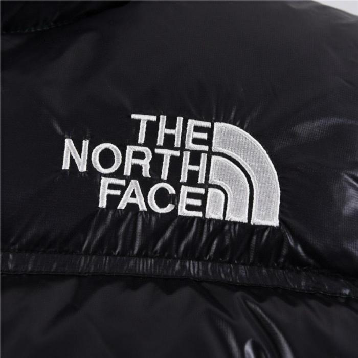 THE NORTH FACE Women'ss Nuptse 700 Fill Short Jacket Tnf Black