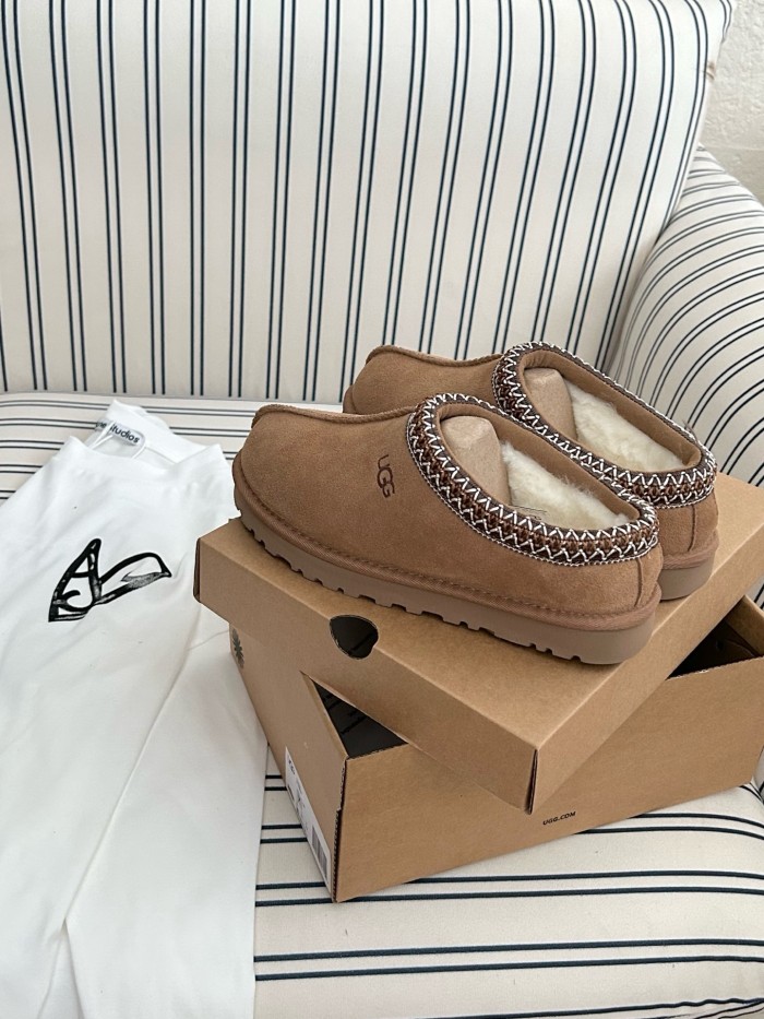 UGG Tasman Slipper Chestnut