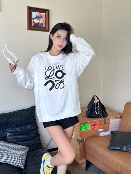 Clothes Loewe x ON 20251017