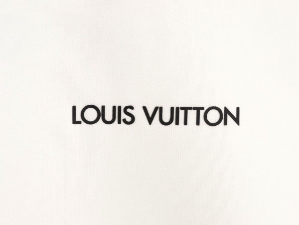 Clothes Louis Vuitton 20251017