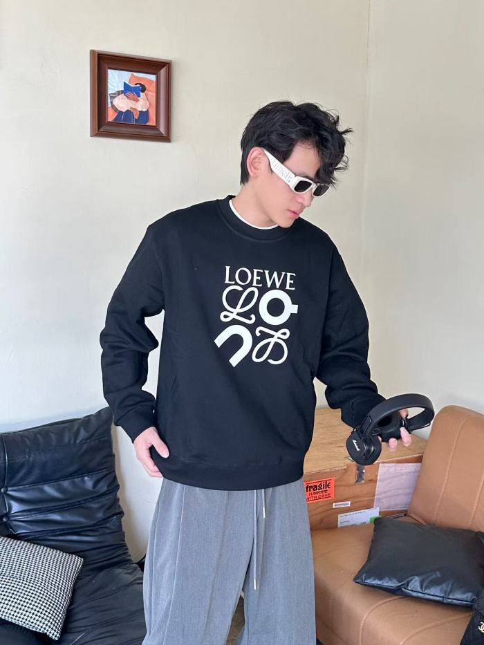 Clothes Loewe x ON  20251017