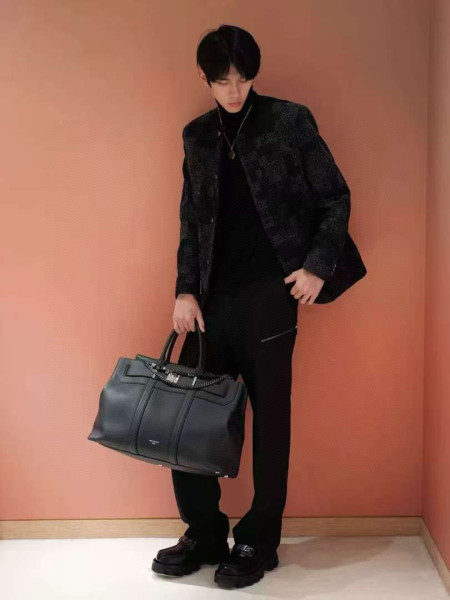 Clothes Louis Vuitton 20251017