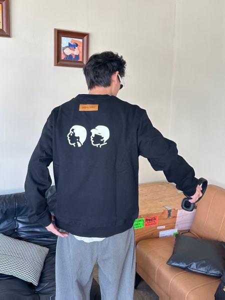 Clothes Louis Vuitton 20251017