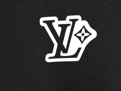 Clothes Louis Vuitton  20251017