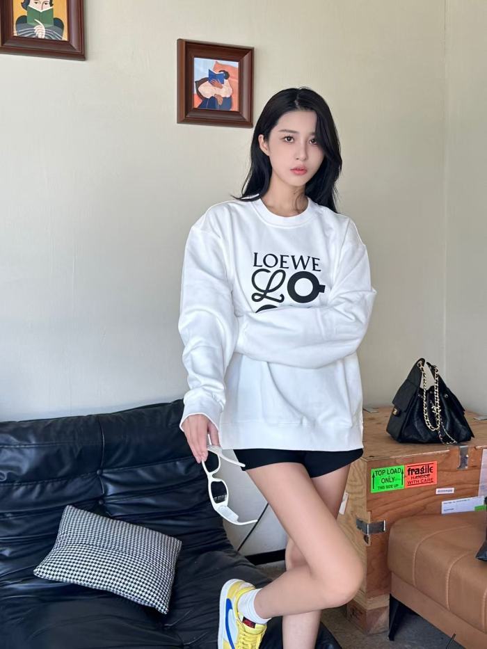 Clothes Loewe x ON 20251017