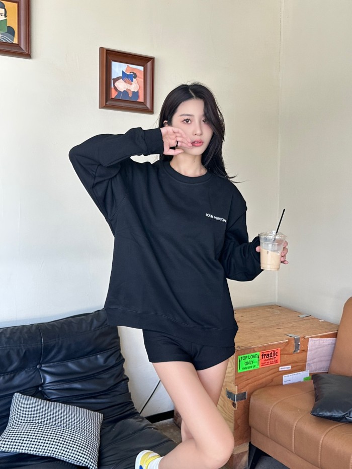 Clothes Louis Vuitton 20251017