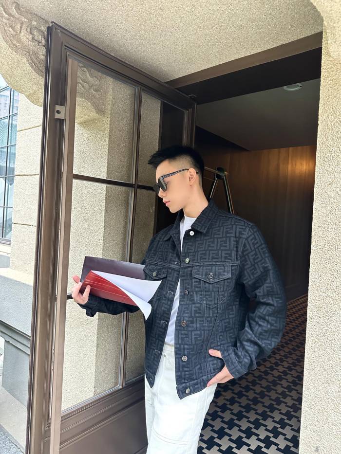 Clothes Fendi 20251017