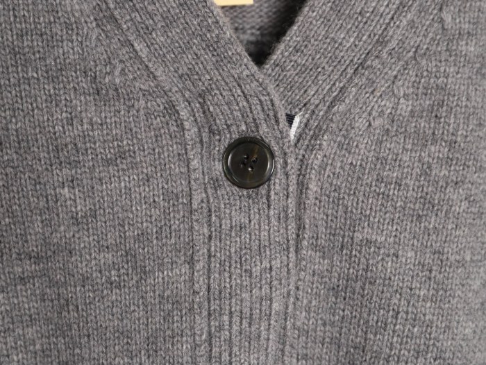 Clothes THOM BROWNE 20251017