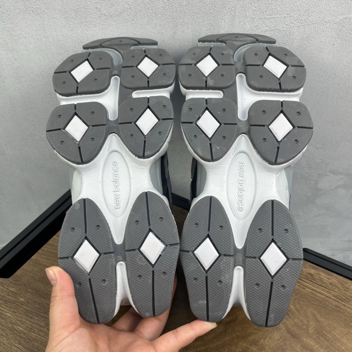 New Balance 9060 Black Castlerock