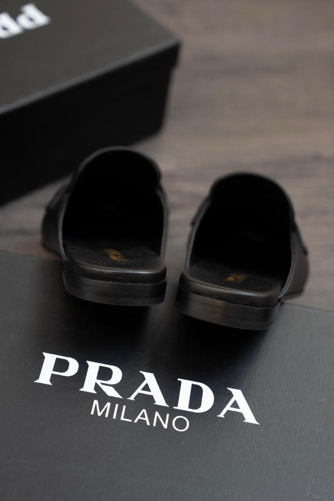 PRADA Wrap toe Slippers Women's Black