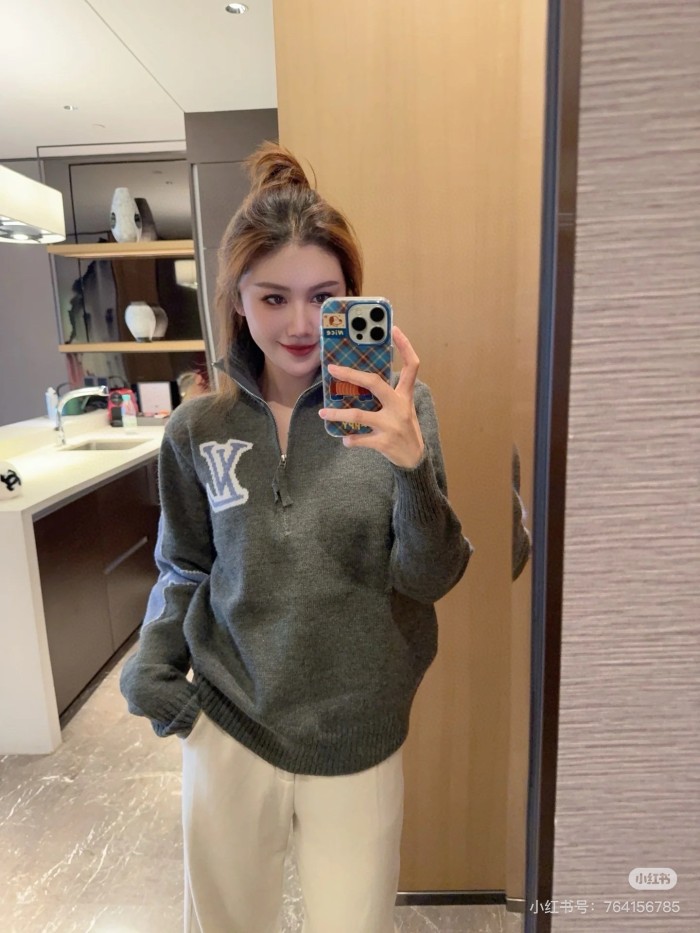 Clothes Louis Vuitton  20251020