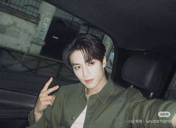 Clothes  yves saint laurent 20251020