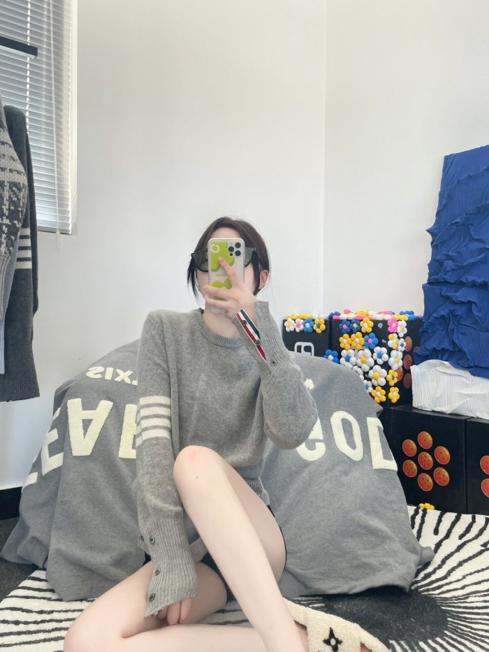 Clothes THOM BROWNE TB 20251020