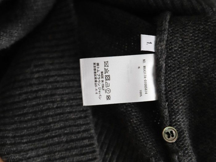 Clothes THOM BROWNE 20251020