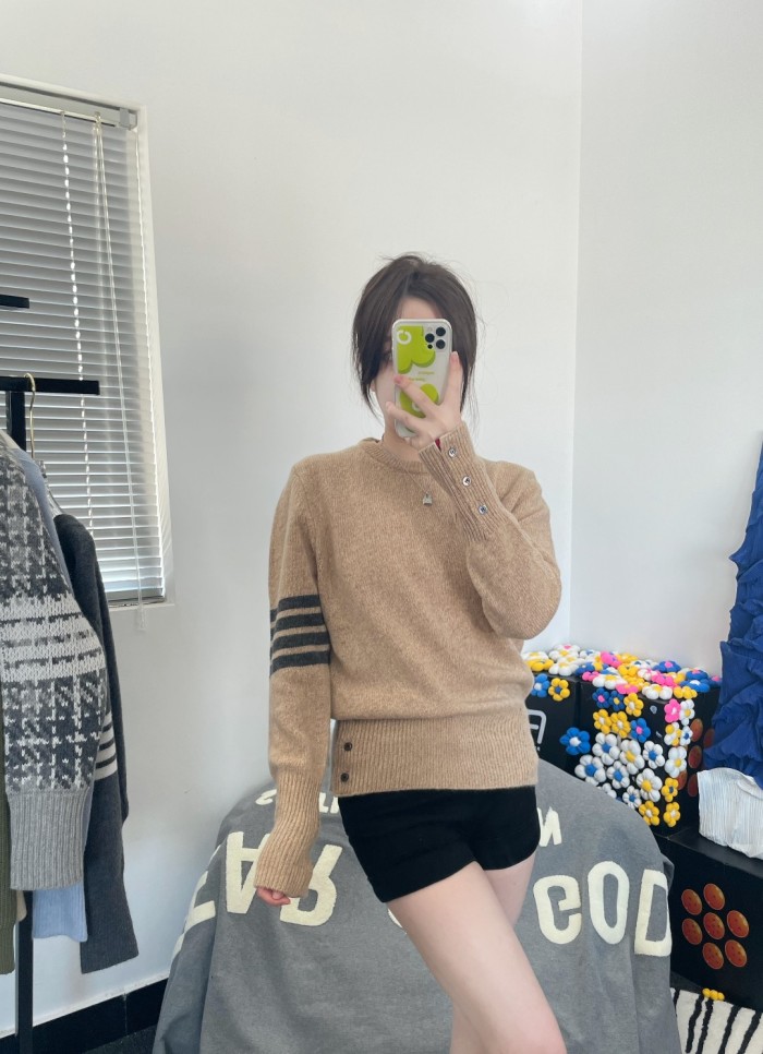 Clothes  THOM BROWNE TB 20251020