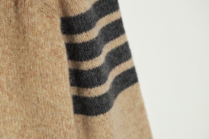 Clothes  THOM BROWNE TB 20251020