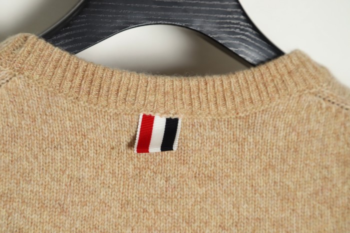 Clothes  THOM BROWNE TB 20251020