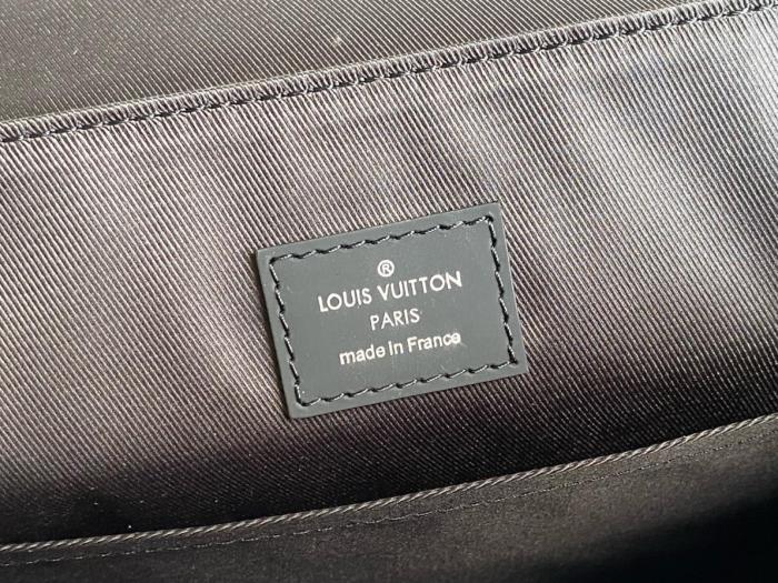 LOUIS VUITTON District Canvas With Leather Messenger Bag, Shoulder Bag, Crossbody Bag Small Men's Black Gray M45272 size 25*22*7 cm
