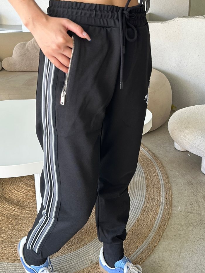 Clothes  PRADA 20251022