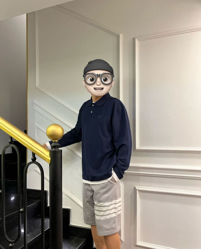 Clothes  PRADA 20251022