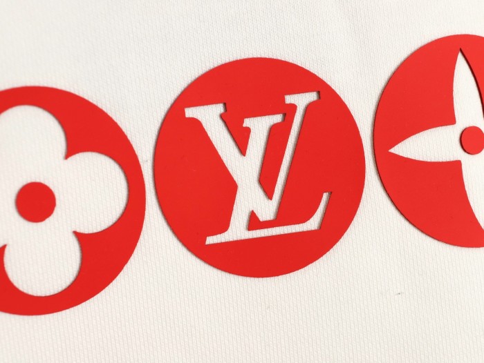 Clothes Louis Vuitton  20251022