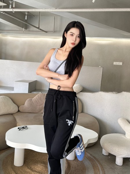 Clothes  PRADA 20251022