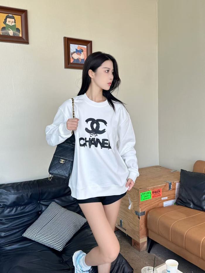 Clothes  CHANEL 20251022