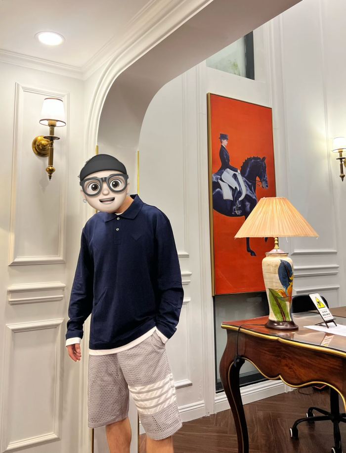 Clothes  PRADA 20251022