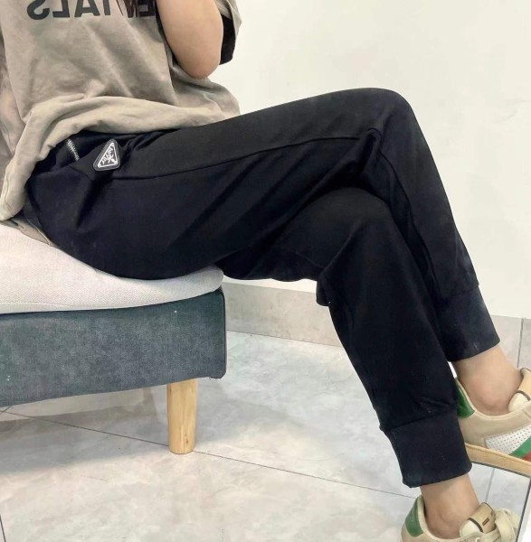 Clothes  PRADA 20251022