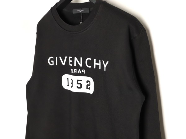 Clothes Givenchy 20251022