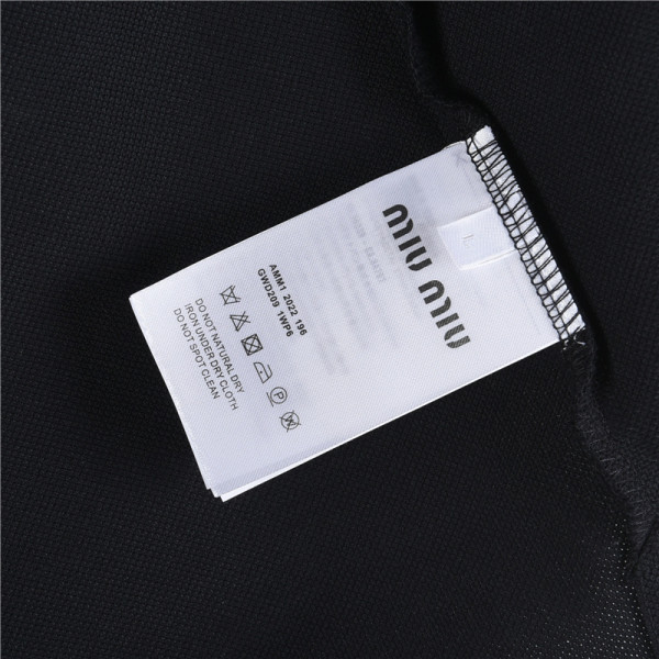 Clothes Miumiu 20251022