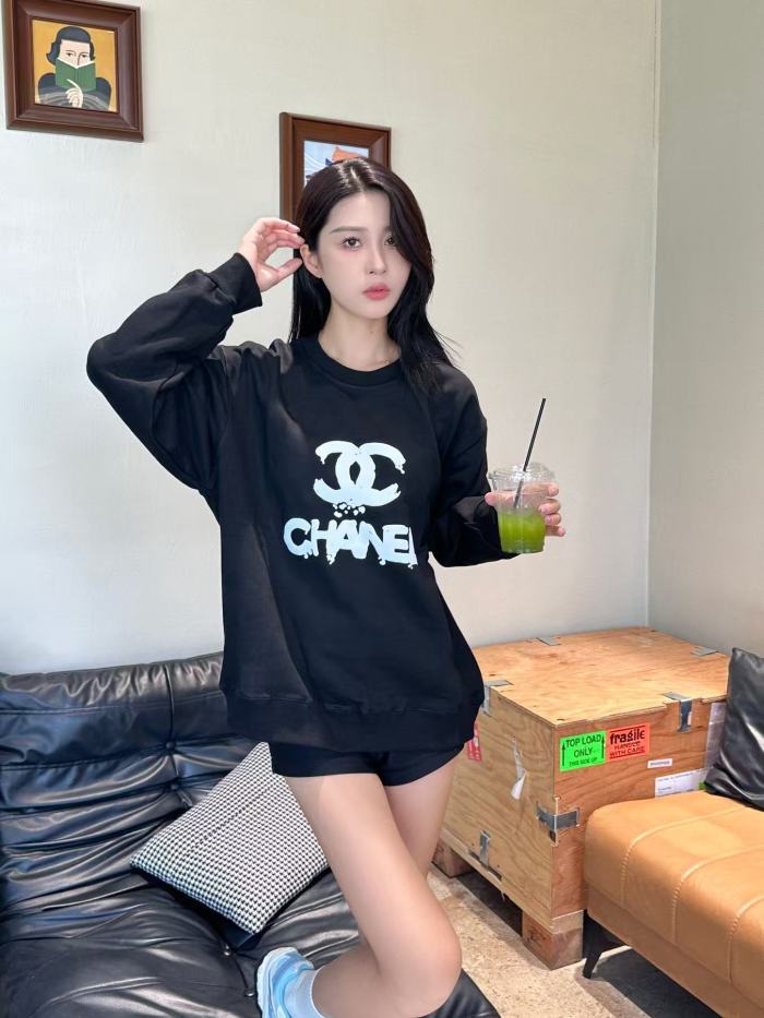 Clothes CHANEL 20251022