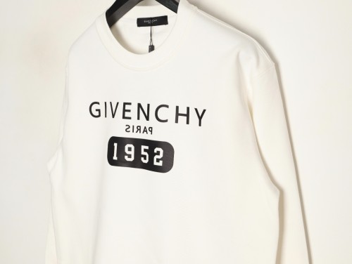 Clothes Givenchy 20251022