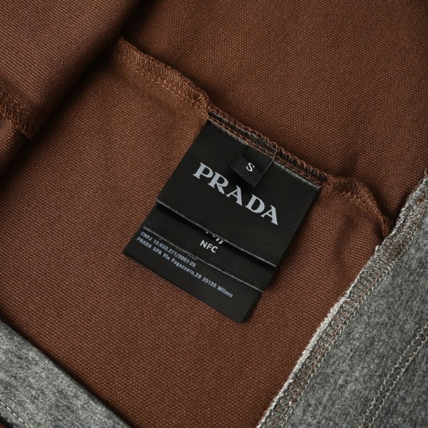 Clothes  PRADA  20251022