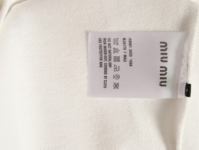 Clothes  MIUMIU  20251022