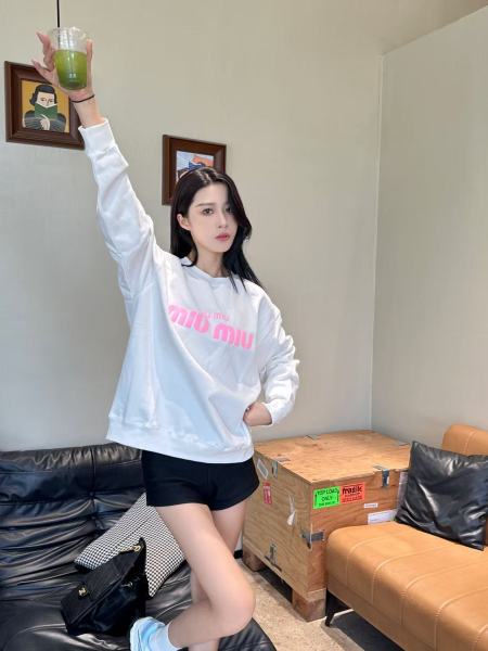 Clothes  MIUMIU  20251022