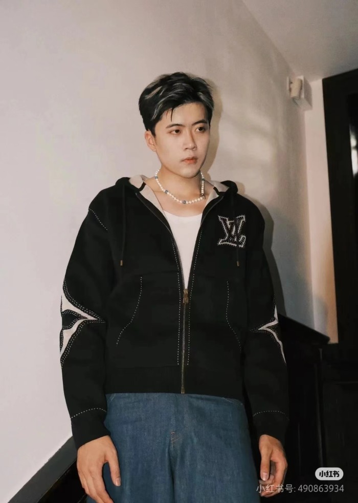 Clothes LouisVuitton 20251023